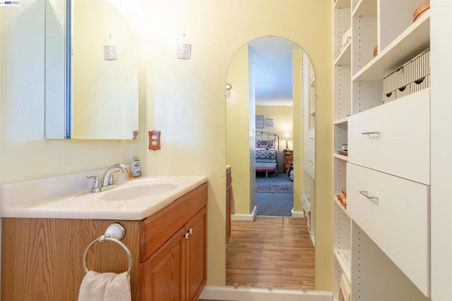 2364 Driftwood Way, San Leandro, CA 94577