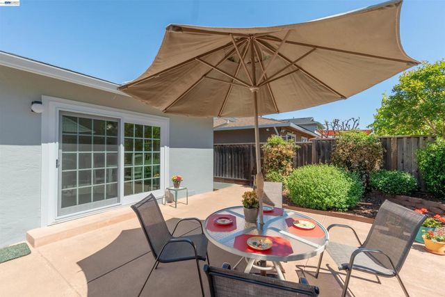 2364 Driftwood Way, San Leandro, CA 94577