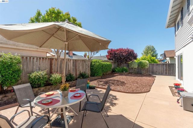 2364 Driftwood Way, San Leandro, CA 94577