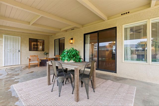 3928 W Dorothea Court, Visalia, CA 93277