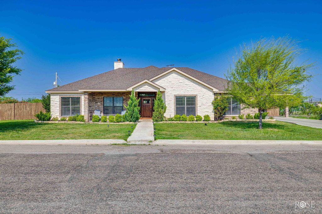Image 1 of property listing at 113 Country Club Drive, Ozona, TX 76943