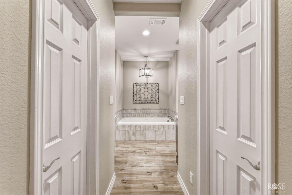 Image 16 of property listing at 113 Country Club Drive, Ozona, TX 76943