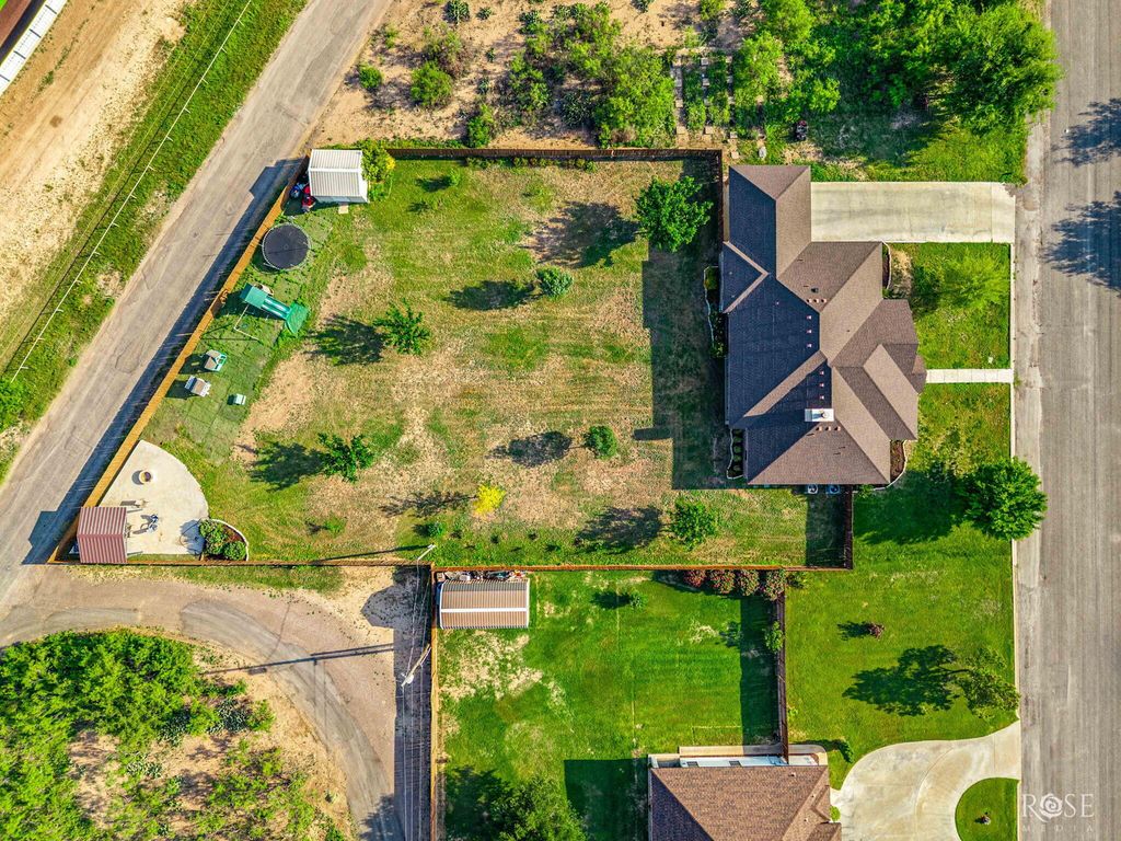 Image 28 of property listing at 113 Country Club Drive, Ozona, TX 76943