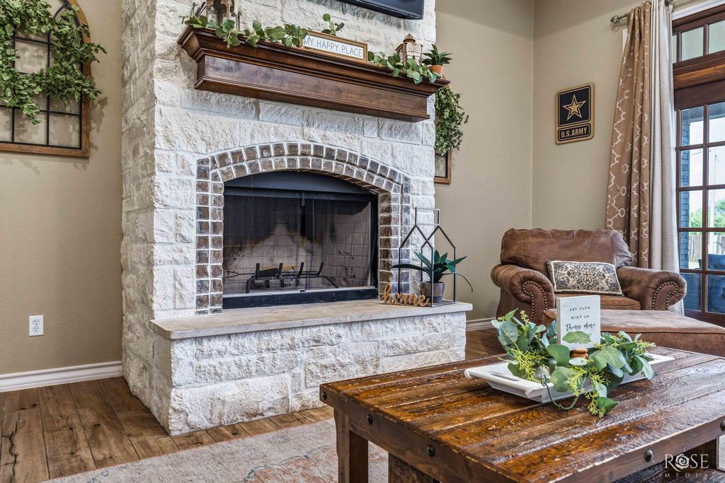 Image 9 of property listing at 113 Country Club Drive, Ozona, TX 76943