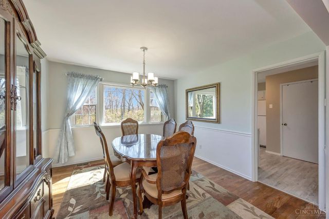 19 Creekwood Square, Glendale, OH 45246