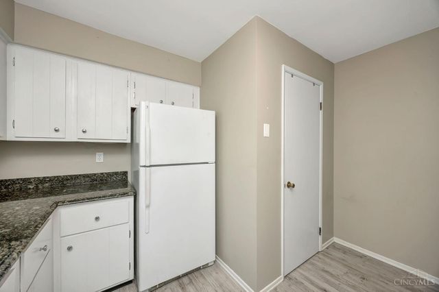 19 Creekwood Square, Glendale, OH 45246