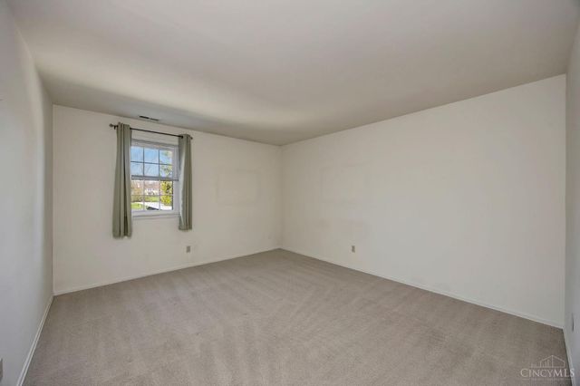 19 Creekwood Square, Glendale, OH 45246