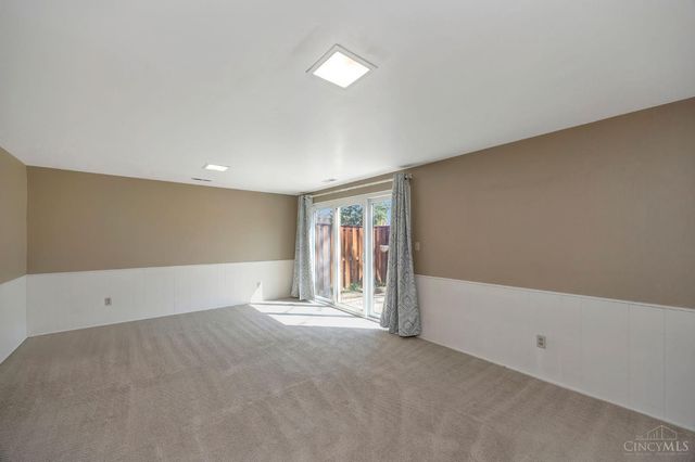 19 Creekwood Square, Glendale, OH 45246