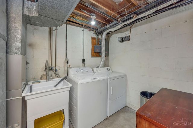 19 Creekwood Square, Glendale, OH 45246