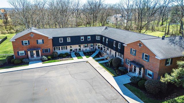 19 Creekwood Square, Glendale, OH 45246