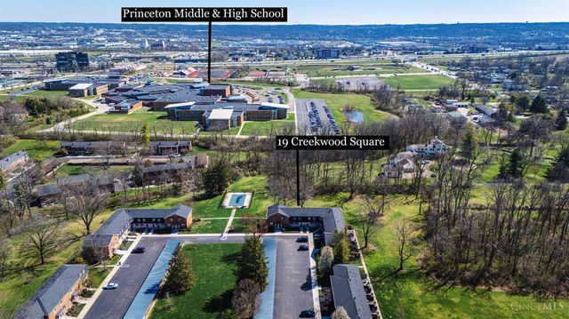 19 Creekwood Square, Glendale, OH 45246