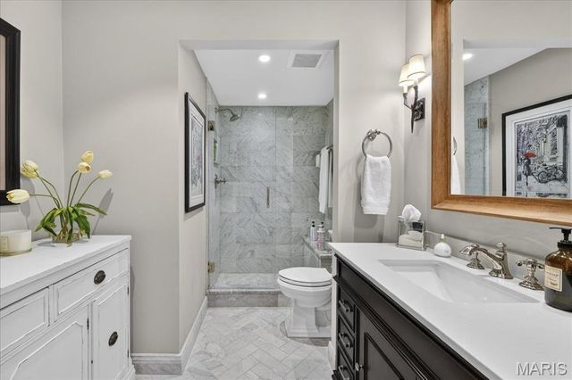 4355 Maryland Avenue 319, St Louis, MO 63108