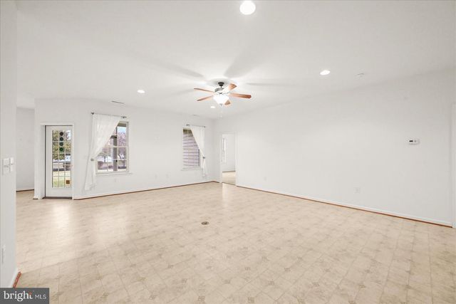 20 STEDTLE AVE, Littlestown, PA 17340