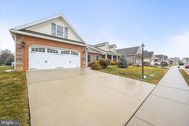 20 STEDTLE AVE, Littlestown, PA 17340