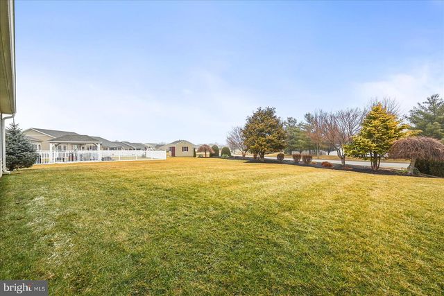 20 STEDTLE AVE, Littlestown, PA 17340