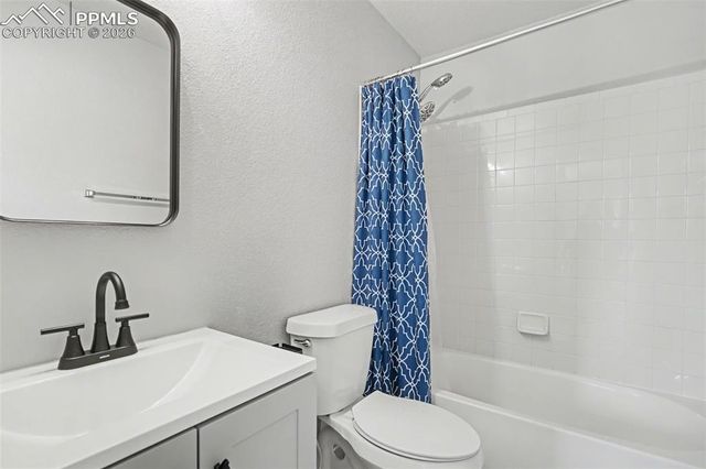 4833 Harrier Ridge Drive, Colorado Springs, CO 80916