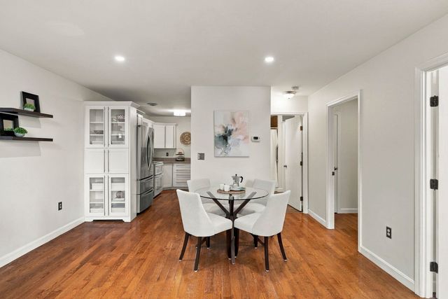 35 Flint Street 201, Salem, MA 01970