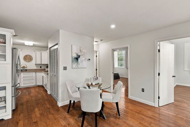 35 Flint Street 201, Salem, MA 01970