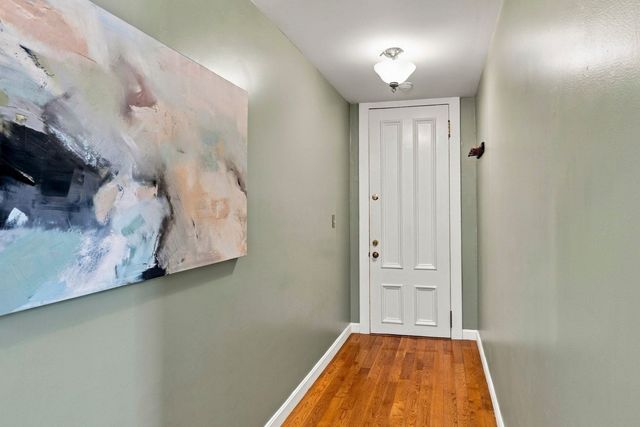 35 Flint Street 201, Salem, MA 01970