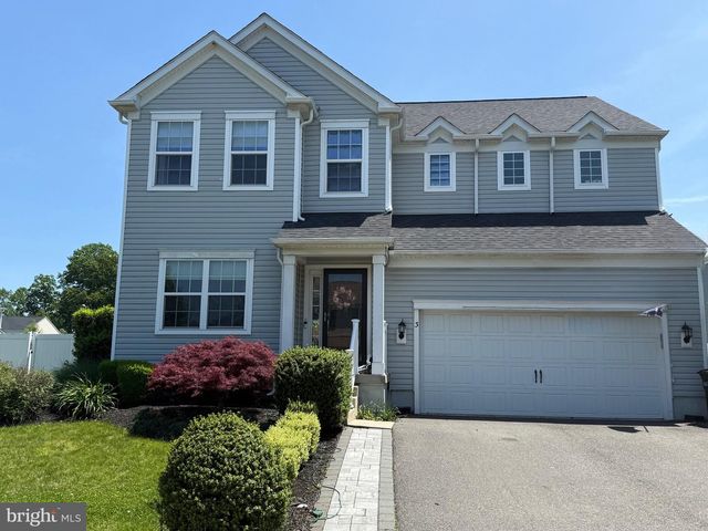 3 TETKOSKI CT, Florence, NJ 08518