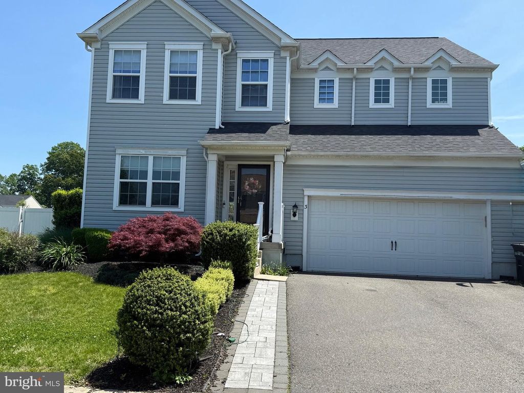 3 TETKOSKI CT, Florence, NJ 08518