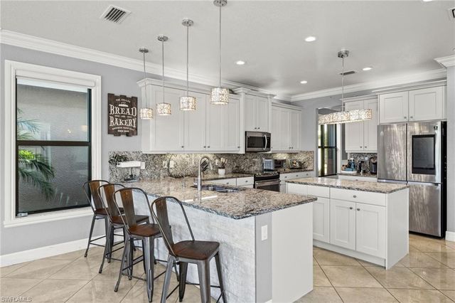 11696 Stonecreek CIR, Fort Myers, FL 33913