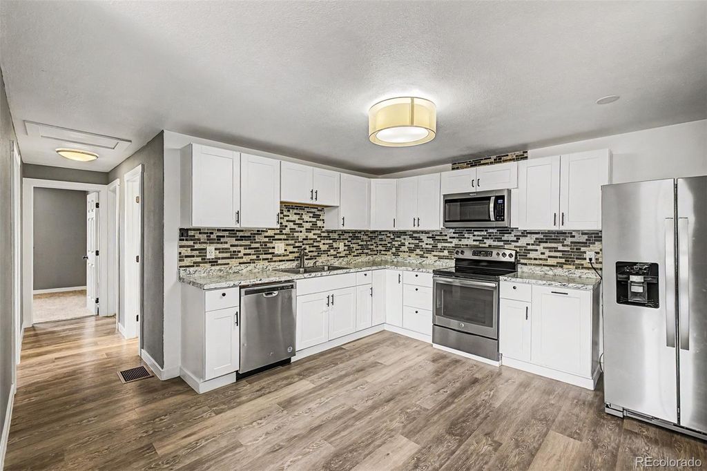 4665 W 6th Avenue 15, Denver, CO 80204