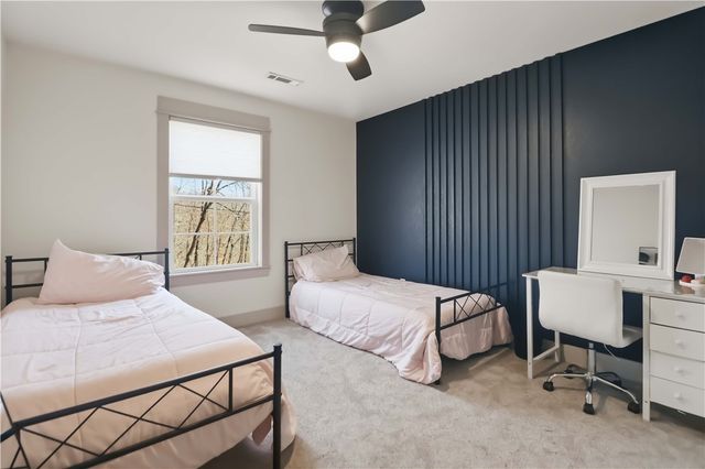 14 Winsford Lane, Bella Vista, AR 72714