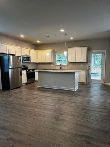 30 Laurel Drive E, Dawsonville, GA 30534