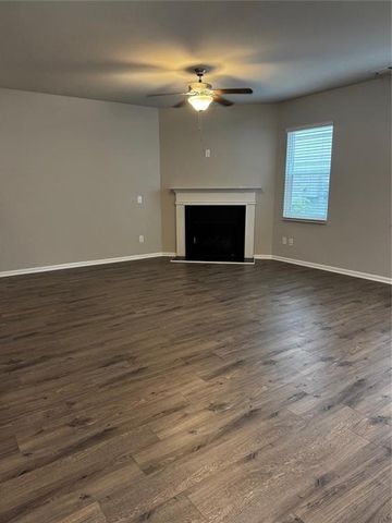 30 Laurel Drive E, Dawsonville, GA 30534