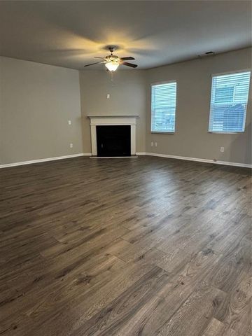 30 Laurel Drive E, Dawsonville, GA 30534