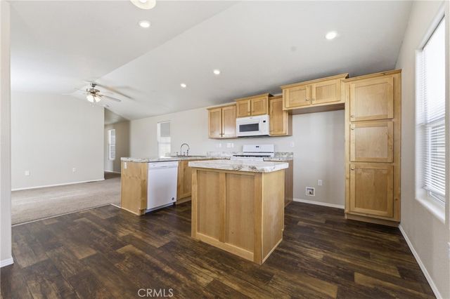 20683 Waalew Road Spc B48, Apple Valley, CA 92307