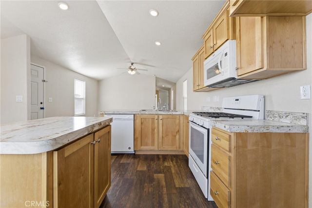 20683 Waalew Road Spc B48, Apple Valley, CA 92307
