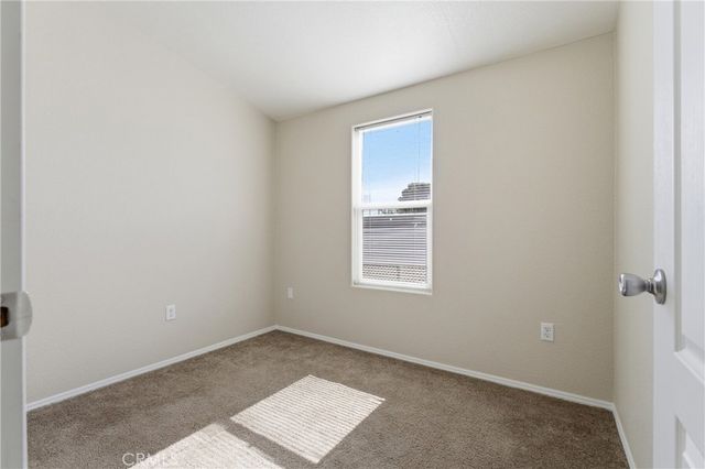 20683 Waalew Road Spc B48, Apple Valley, CA 92307