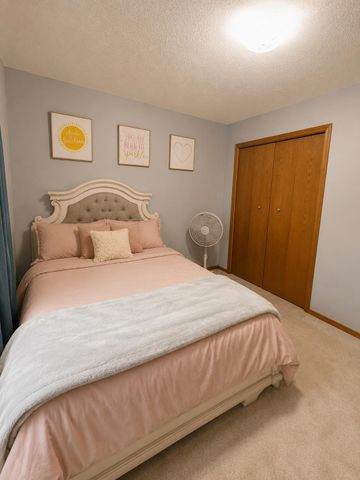 11850 W Neville Ct, Wichita, KS 67205
