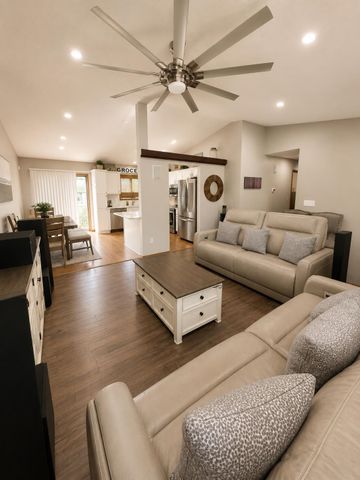 11850 W Neville Ct, Wichita, KS 67205