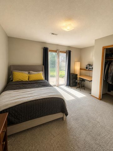 11850 W Neville Ct, Wichita, KS 67205