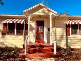 228 NW 4TH AVENUE, Gainesville, FL 32601