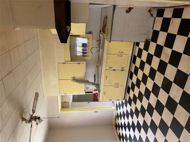 1214 E Edwards Street, Shawnee, OK 74801