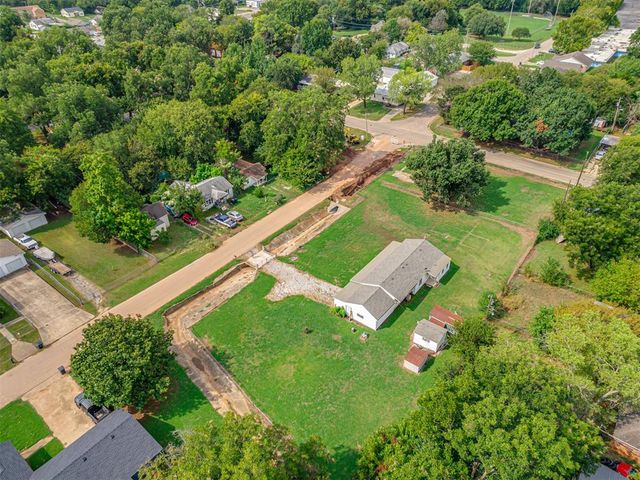 1214 E Edwards Street, Shawnee, OK 74801