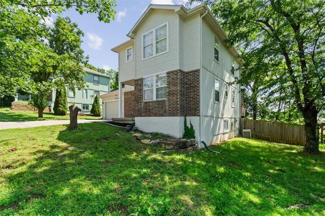 811 N 89th Street, Kansas City, KS 66112
