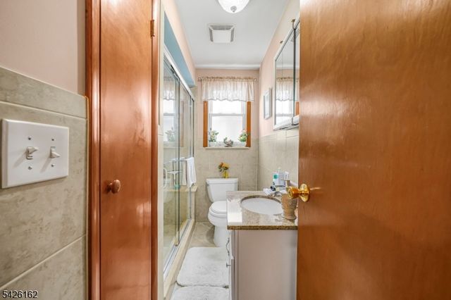 172 Chestnut St, Newark City, NJ 07105