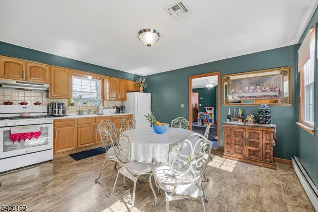 172 Chestnut St, Newark City, NJ 07105