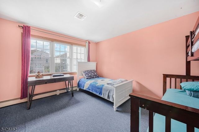 172 Chestnut St, Newark City, NJ 07105