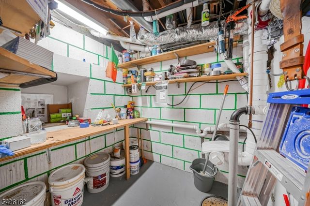 172 Chestnut St, Newark City, NJ 07105