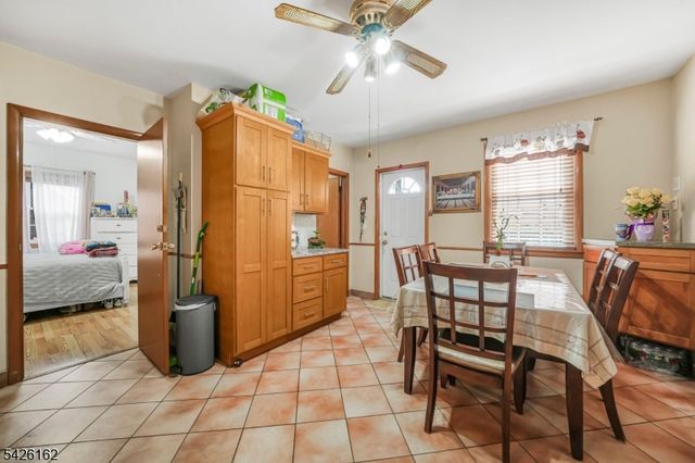 172 Chestnut St, Newark City, NJ 07105