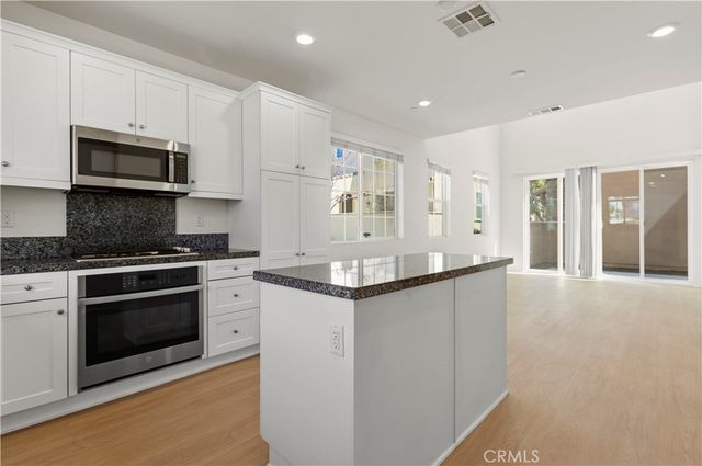 7055 Montecito, Eastvale, CA 92880