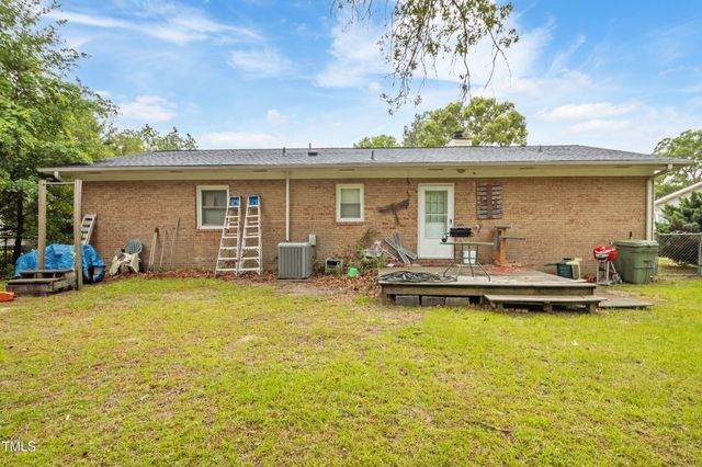 6424 Bretton Woods Drive, Hope Mills, NC 28348