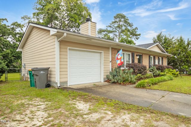 6424 Bretton Woods Drive, Hope Mills, NC 28348