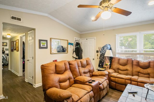 6424 Bretton Woods Drive, Hope Mills, NC 28348